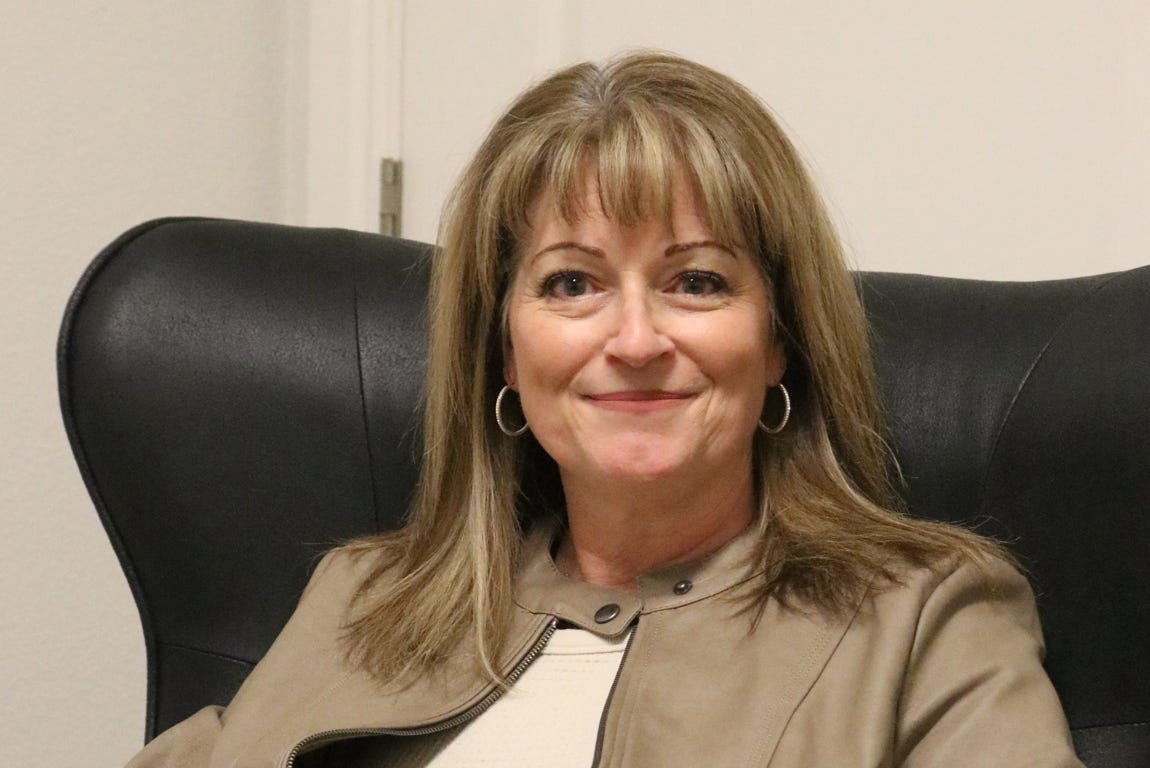 Gina Nelson offers EMDR Intensives